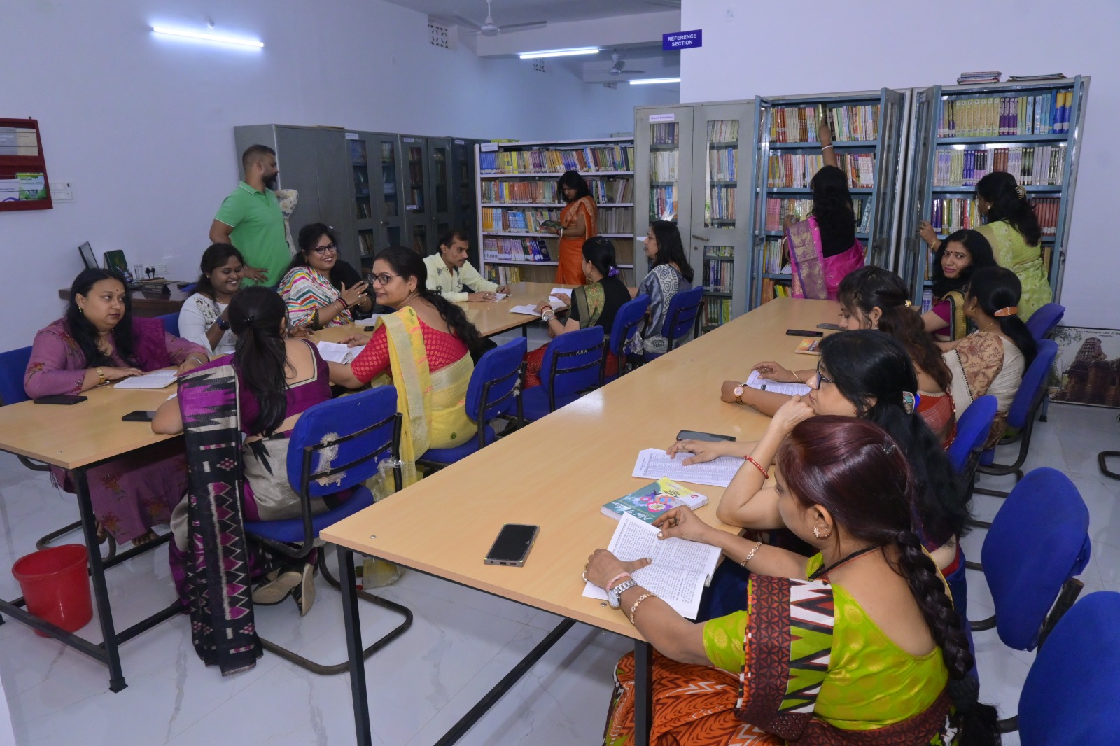 Internship discussion in library